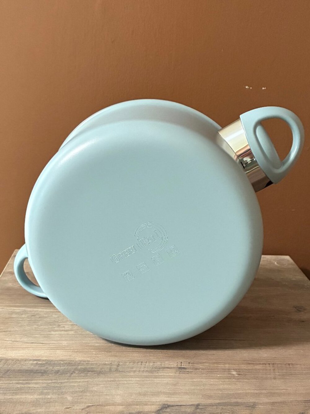 GreenPan Rio 5 Quart Casserole - Picture 3 of 4